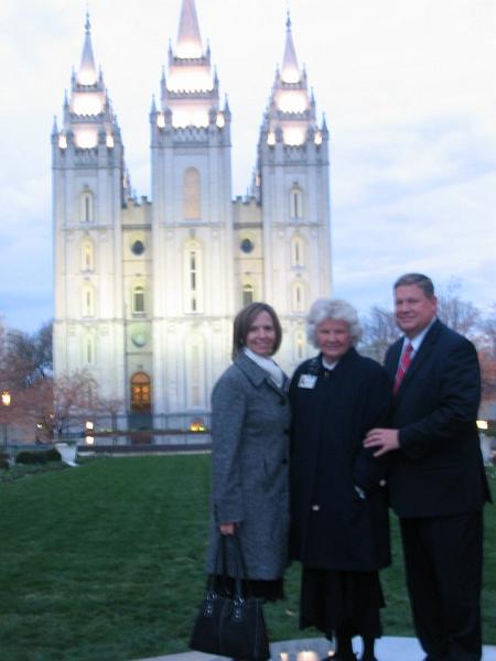 Bev, Tessie, and Jonathan at the Salt Lake Temple at Conference 2009.jpg